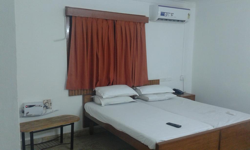 Royal Club Hotel Chennai Luaran gambar