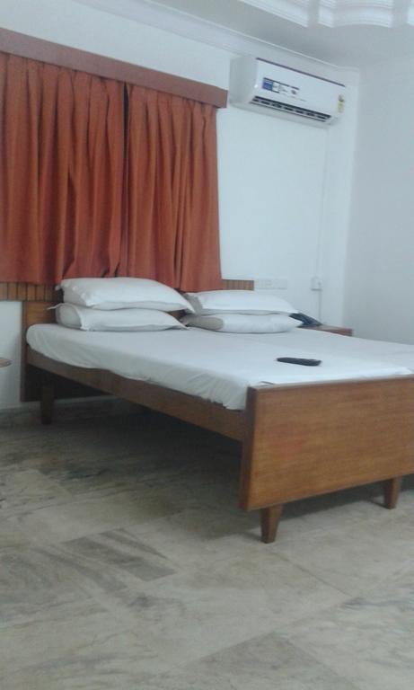 Royal Club Hotel Chennai Luaran gambar